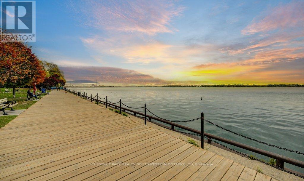 2409 - 33 Harbour Square, Toronto, Ontario  M5J 2G2 - Photo 38 - C12785042