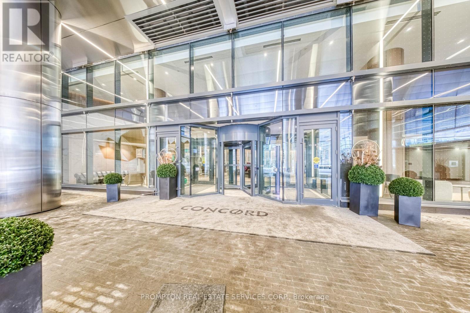 6802 - 1 Concord Cityplace Way, Toronto, Ontario  M5V 0X3 - Photo 2 - C12785084