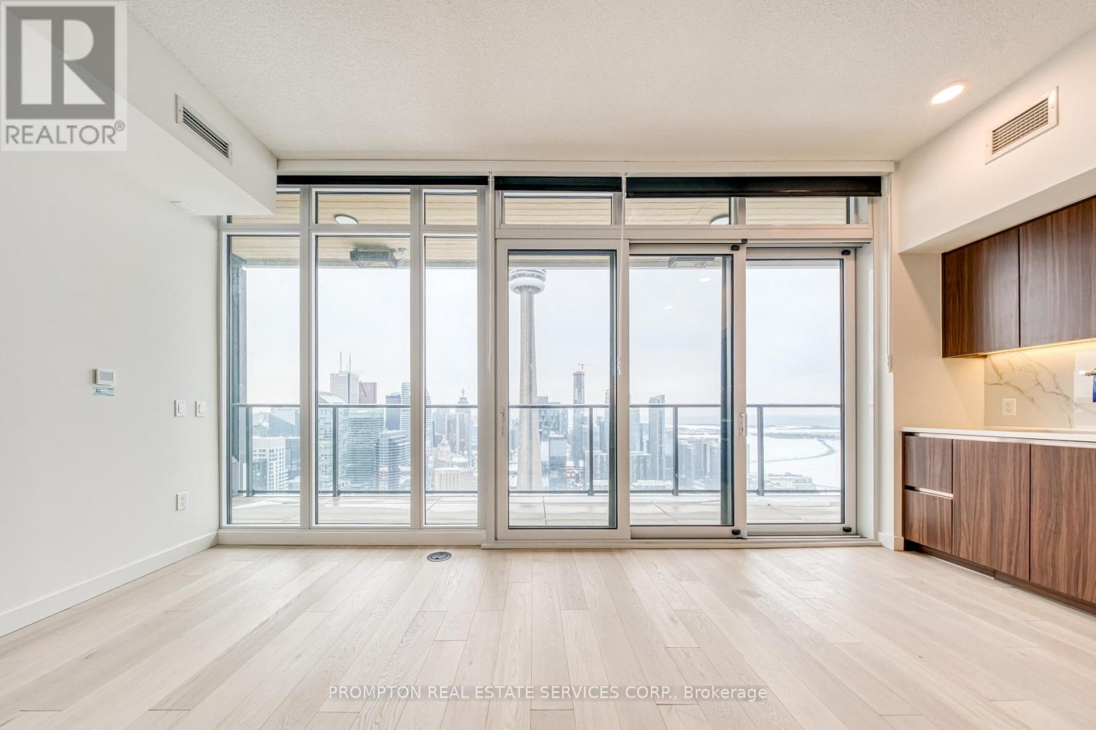 6802 - 1 Concord Cityplace Way, Toronto, Ontario  M5V 0X3 - Photo 26 - C12785084