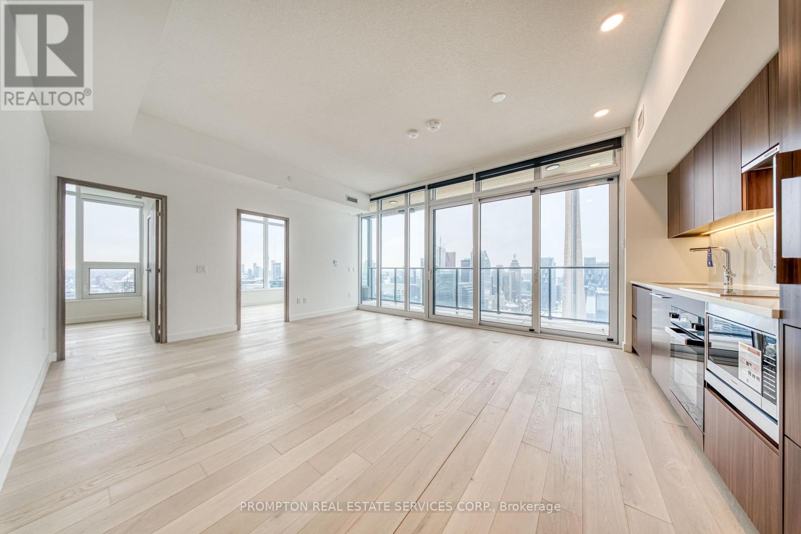 6802 - 1 Concord Cityplace Way, Toronto, Ontario  M5V 0X3 - Photo 5 - C12785084