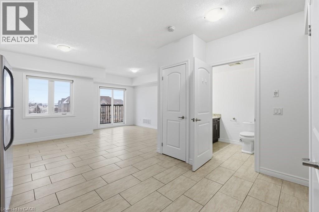 886 Golf Links Road Unit# 302, Ancaster, Ontario  L9K 1J8 - Photo 5 - 40804768