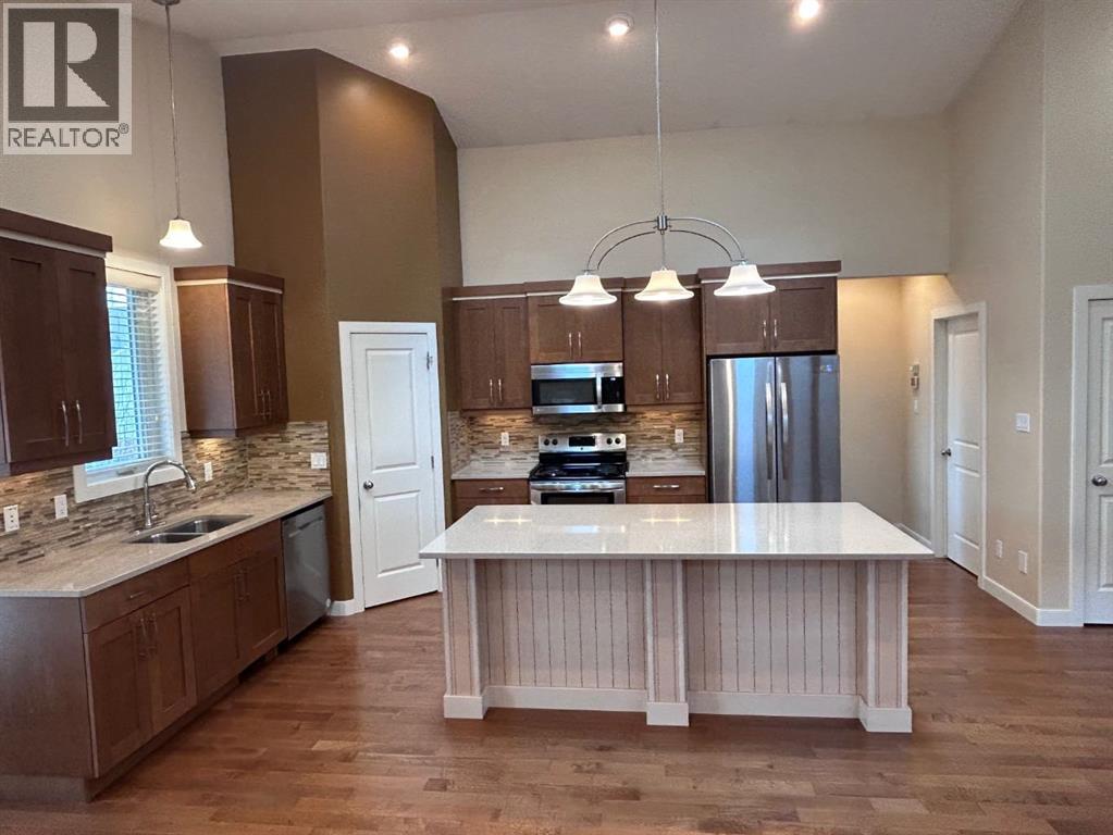 330 Sixmile Lane S, Lethbridge, Alberta  T1K 5S8 - Photo 4 - A2248127