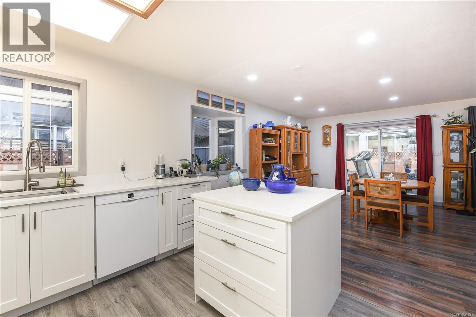 1331 Coast View Dr, Comox, British Columbia  V9M 3S7 - Photo 10 - 1024976