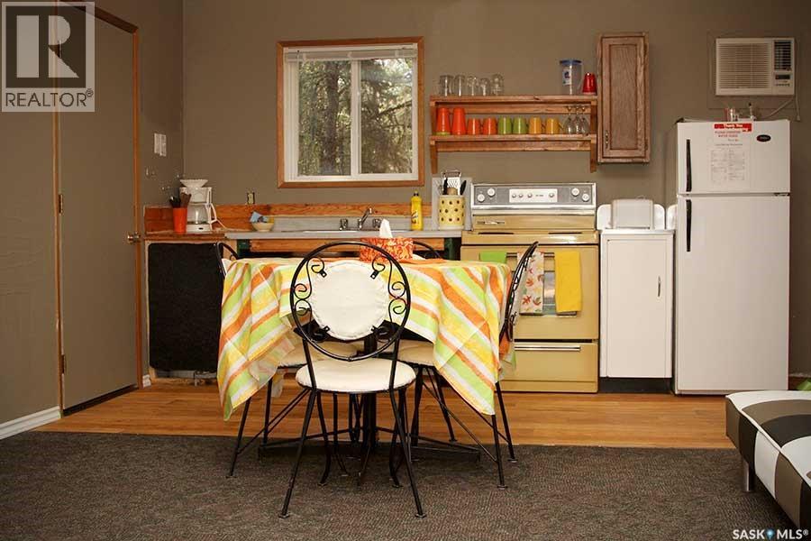 Reel 'em Inn Cabins, Nipawin, Saskatchewan  S0E 1E0 - Photo 5 - SK028489