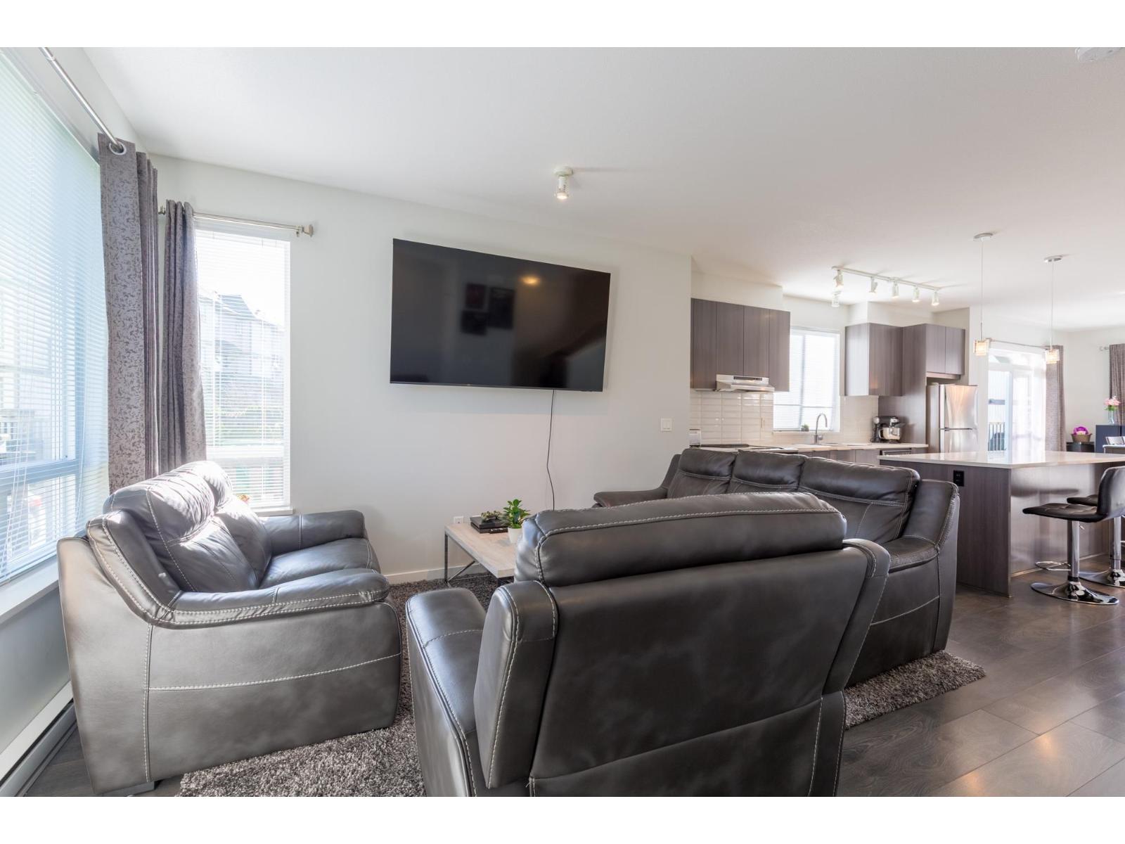 108 30930 Westridge Place, Abbotsford, British Columbia  V2T 0H6 - Photo 4 - R3087928