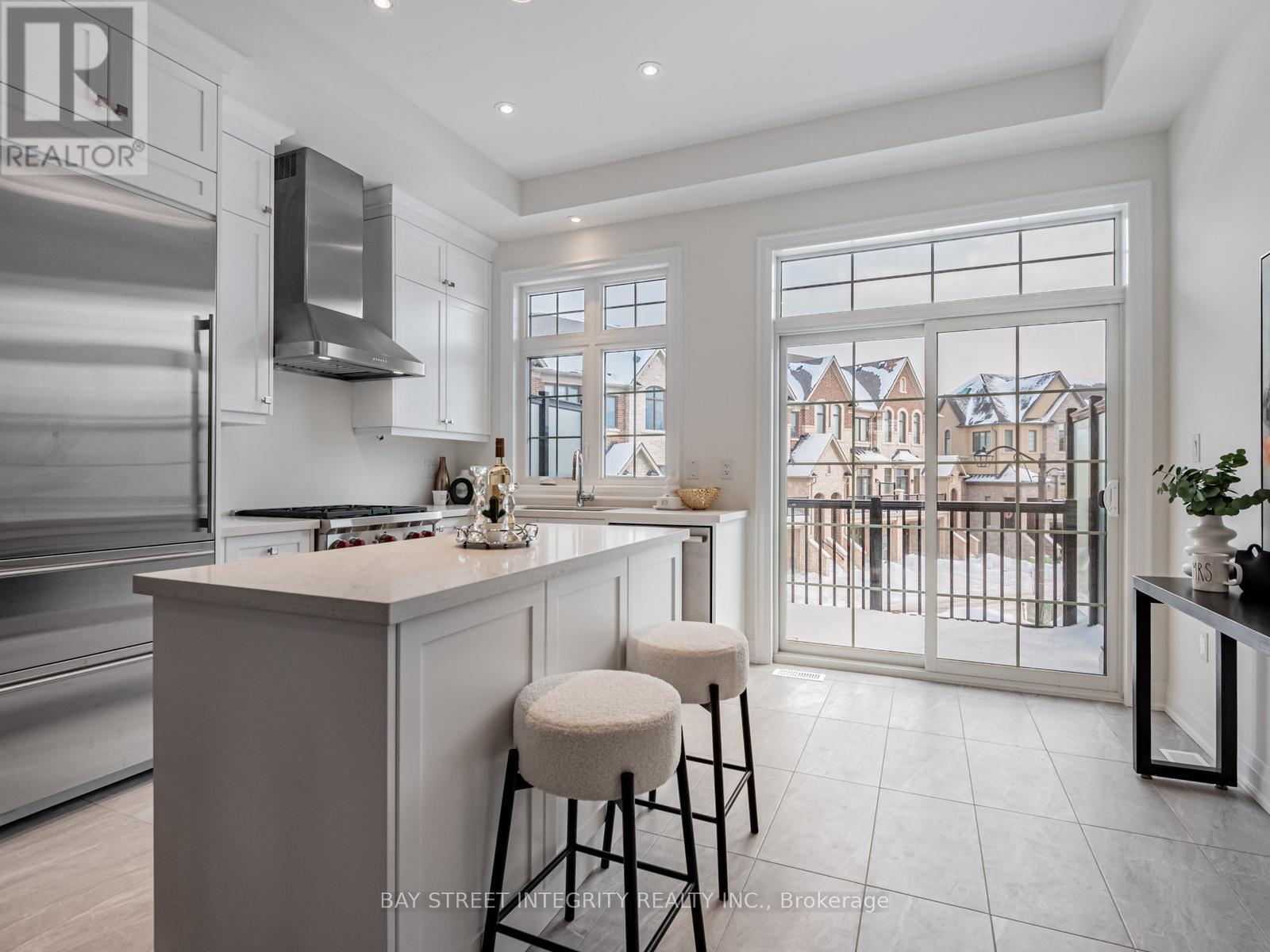 4275 Major Mackenzie Drive E, Markham, Ontario  L6C 3L5 - Photo 10 - N12785178