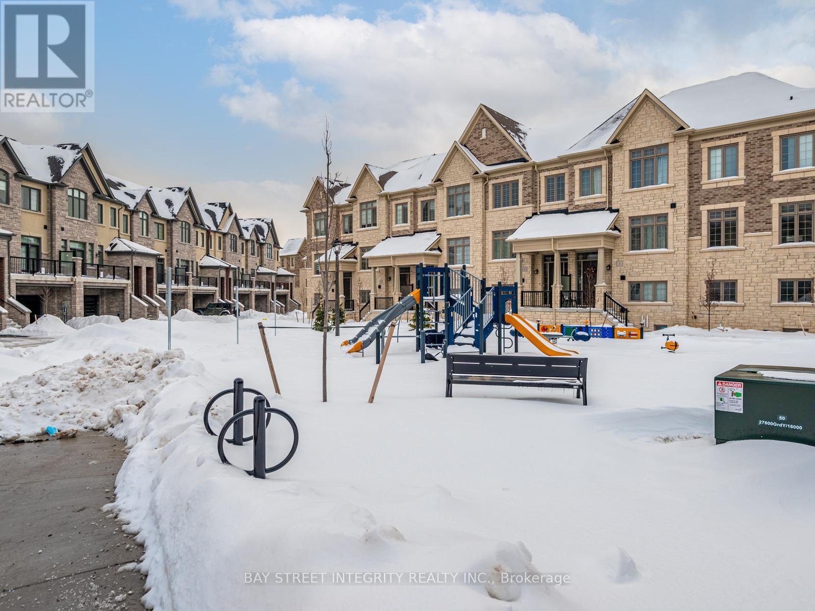 4275 Major Mackenzie Drive E, Markham, Ontario  L6C 3L5 - Photo 33 - N12785178