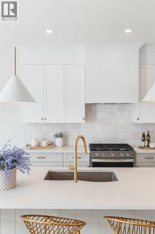 47 Sundown Crescent, Cochrane, Alberta  T4C 0H4 - Photo 4 - A2282861