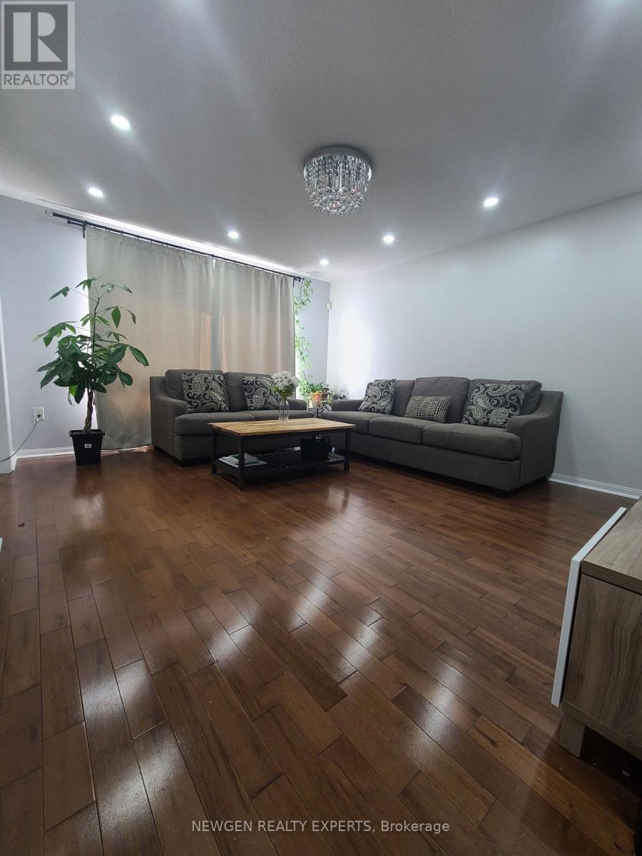 23 Owlridge Drive, Brampton, Ontario  L6X 0M3 - Photo 10 - W12783108