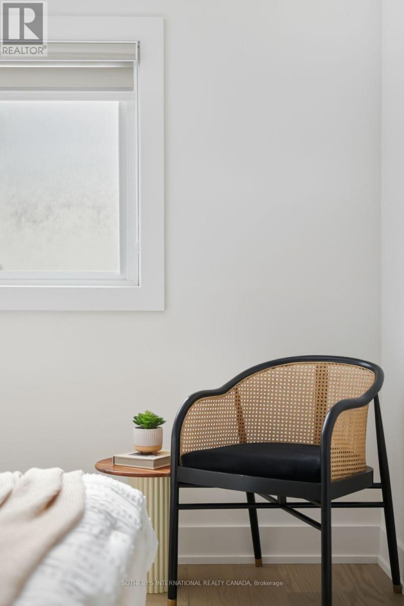 4 Dersingham Crescent, Markham, Ontario  L3T 4E7 - Photo 40 - N12782984