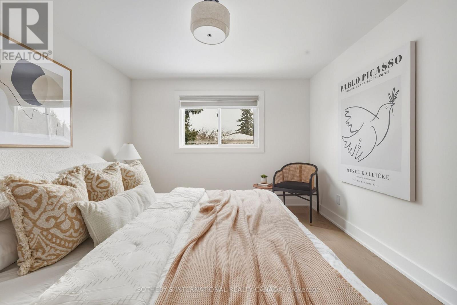 4 Dersingham Crescent, Markham, Ontario  L3T 4E7 - Photo 37 - N12782984