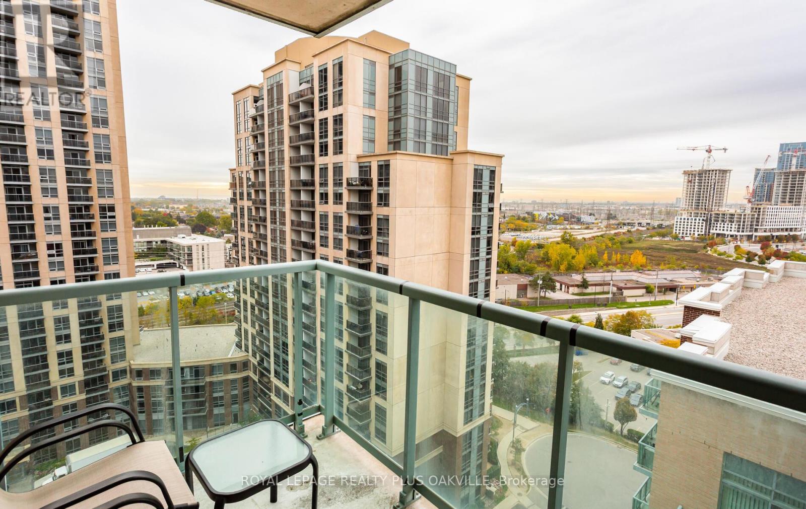 Lph07 - 7 Michael Power Place, Toronto (Islington-City Centre West), Ontario  M9A 0A4 - Photo 41 - W12785056