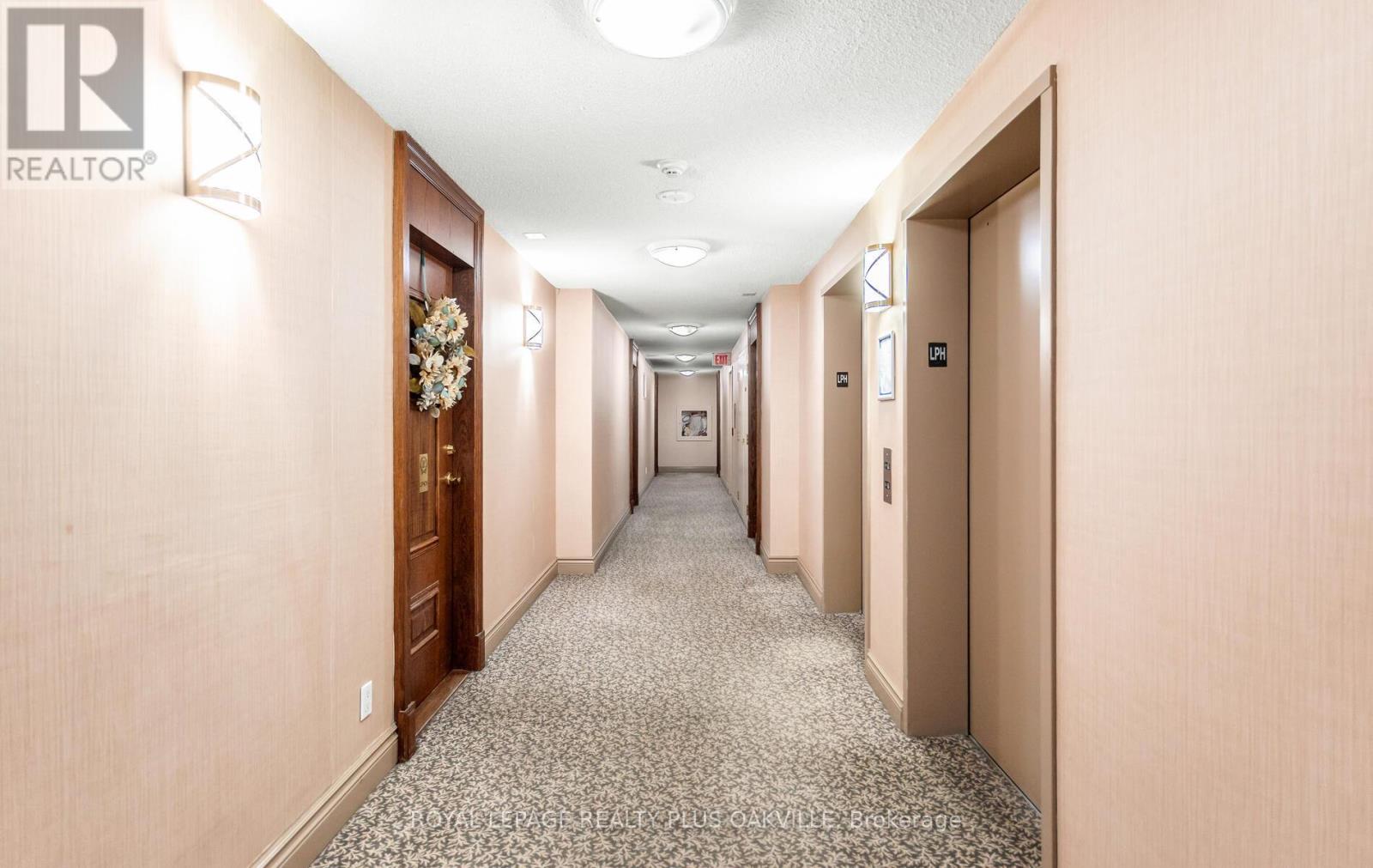 Lph07 - 7 Michael Power Place, Toronto (Islington-City Centre West), Ontario  M9A 0A4 - Photo 9 - W12785056