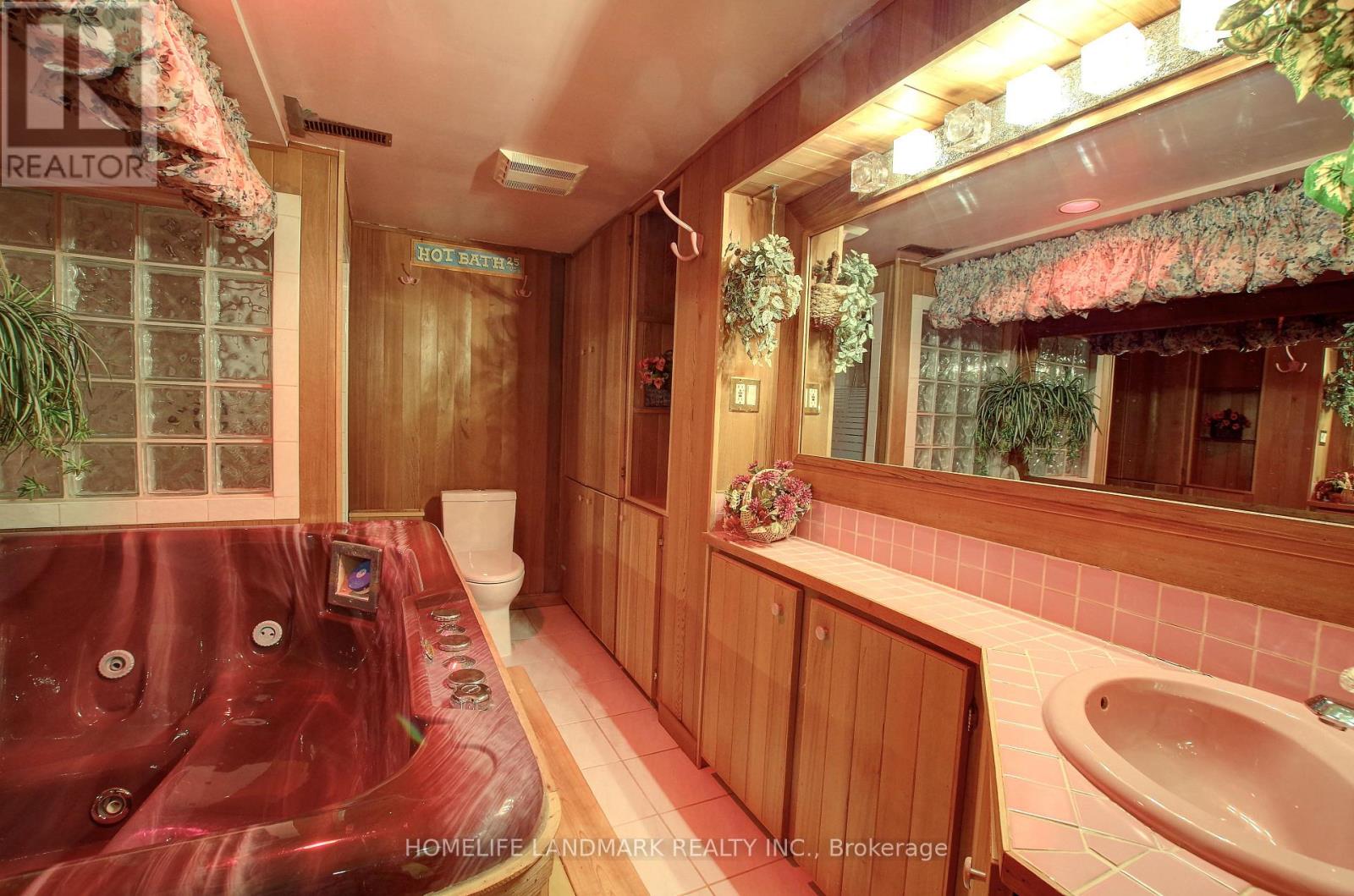 62 - 1214 Kirstie Court, Oakville, Ontario  L6H 5C8 - Photo 13 - W12785064