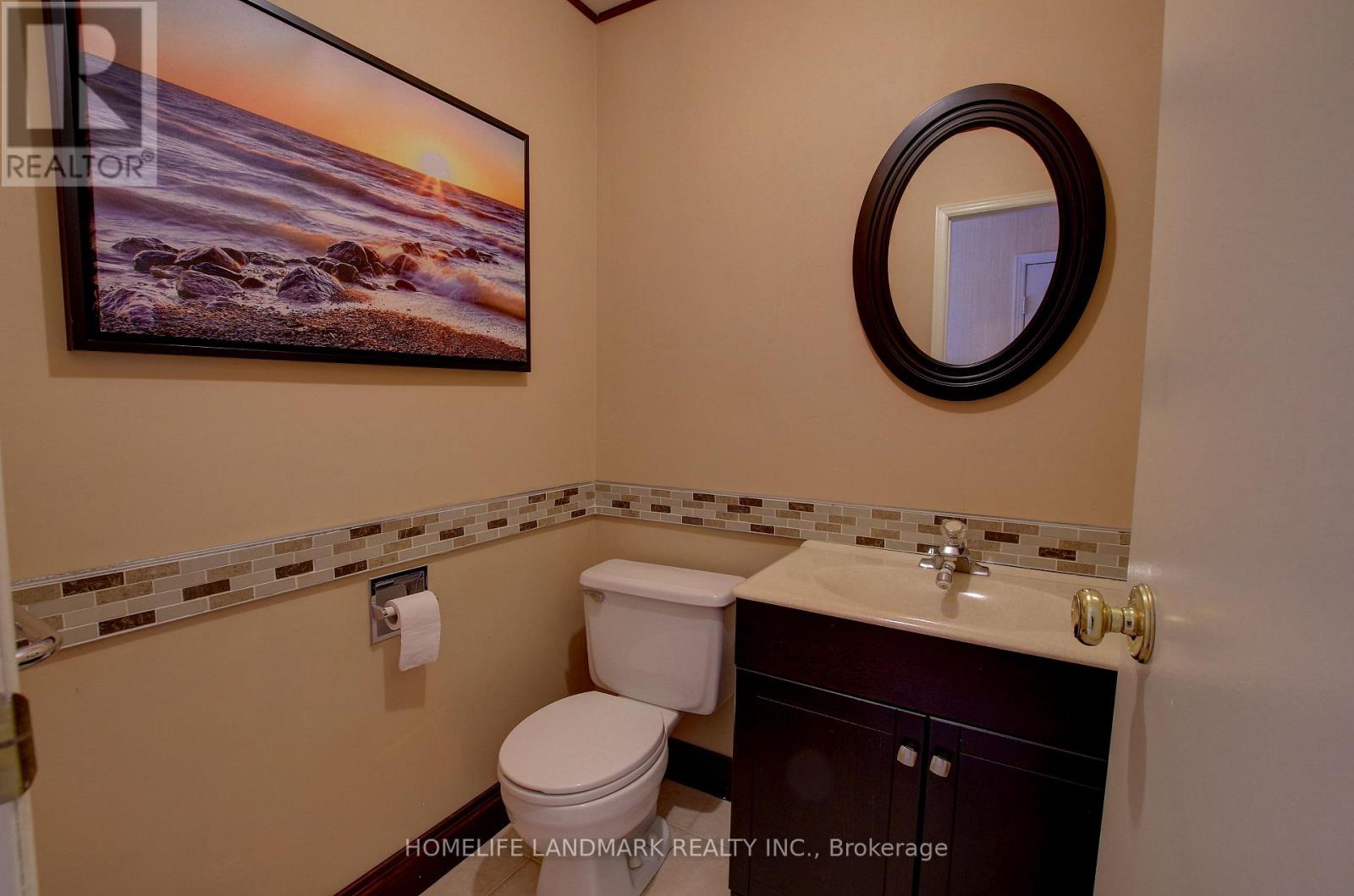 62 - 1214 Kirstie Court, Oakville, Ontario  L6H 5C8 - Photo 4 - W12785064