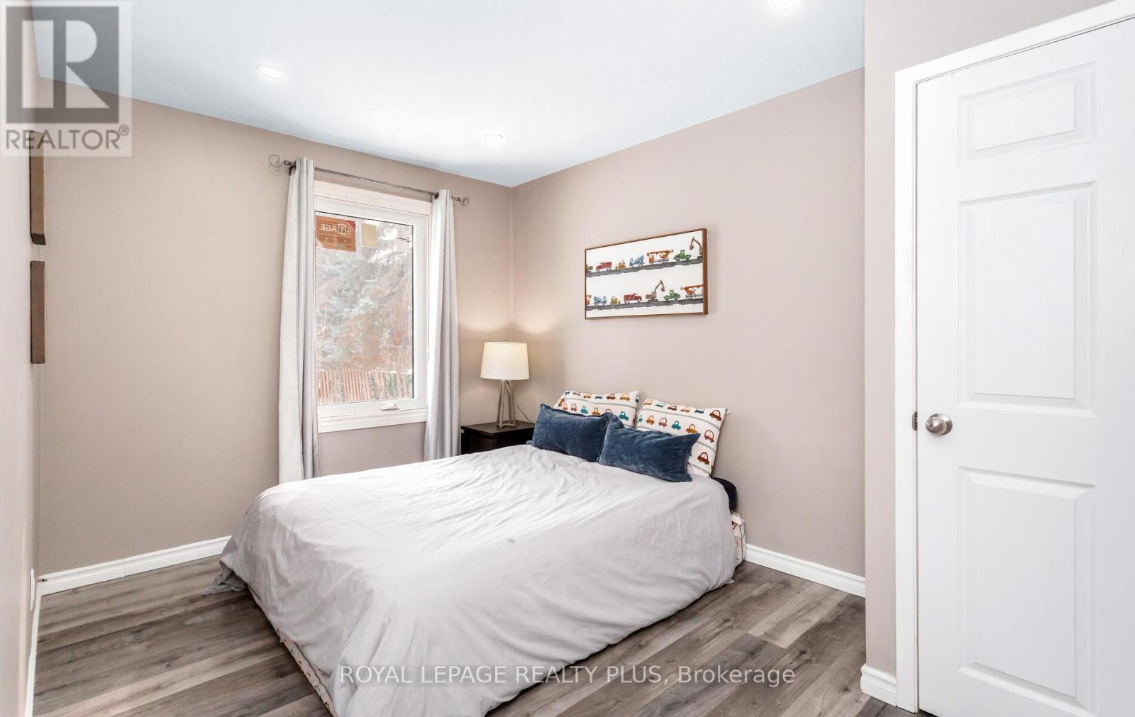 9 Ewing Street, Halton Hills, Ontario  L7G 2P6 - Photo 15 - W12785078