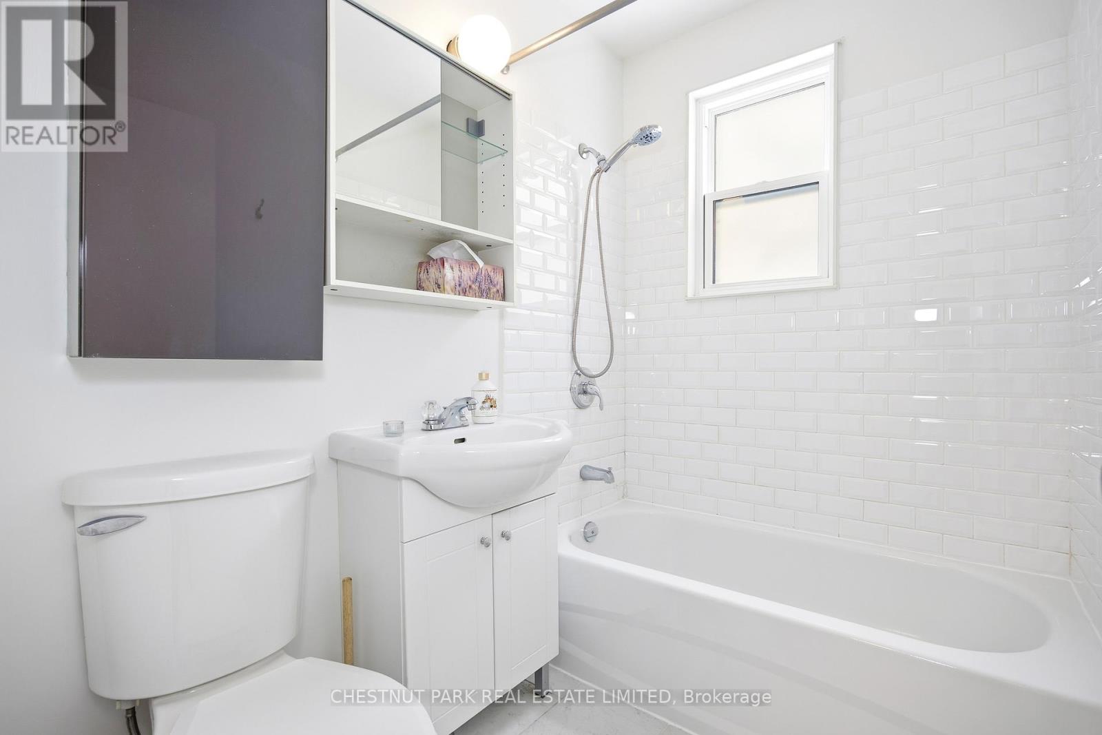 2 - 39 Penhurst Avenue, Toronto, Ontario  M8Y 3A9 - Photo 19 - W12785126