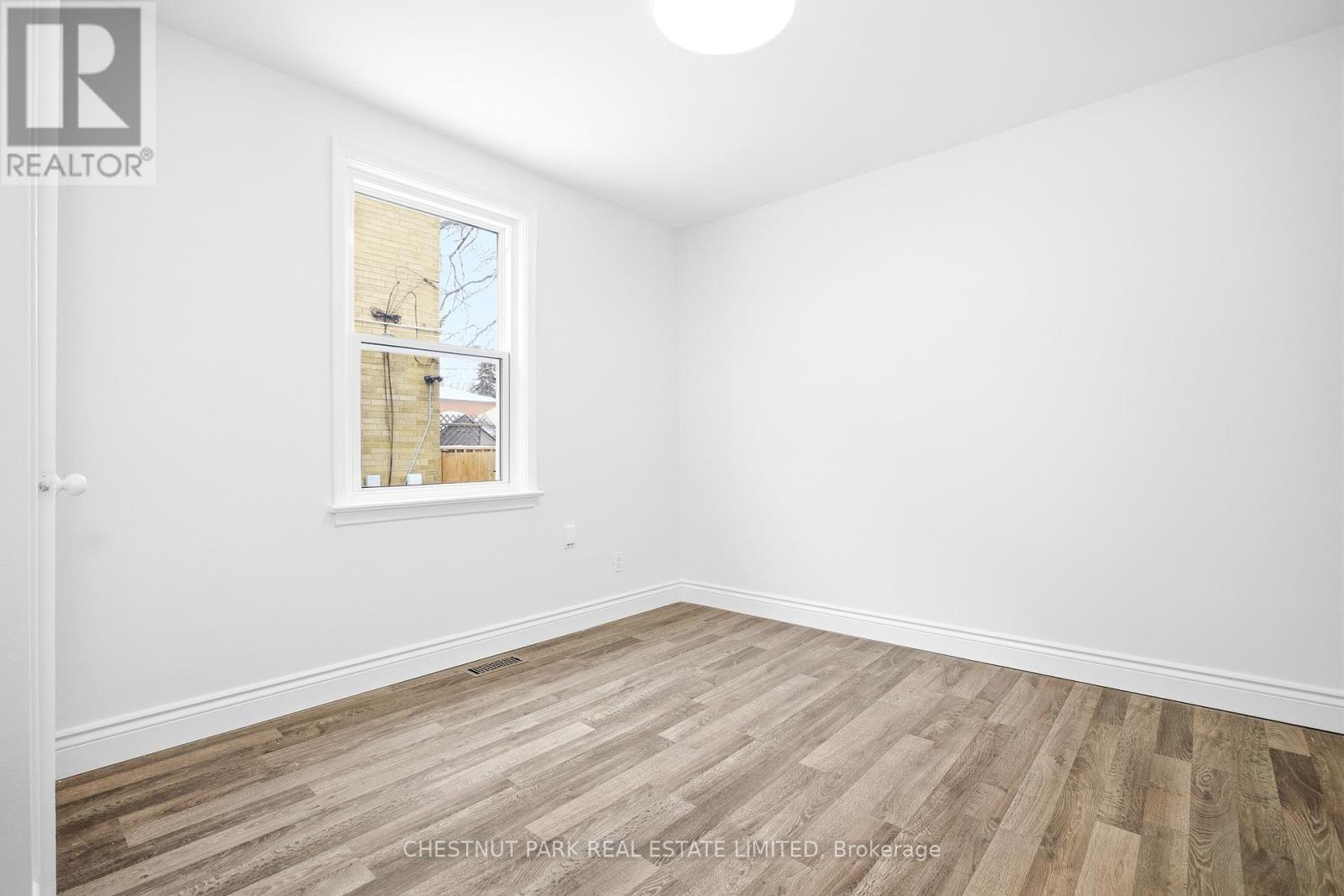 2 - 39 Penhurst Avenue, Toronto, Ontario  M8Y 3A9 - Photo 20 - W12785126