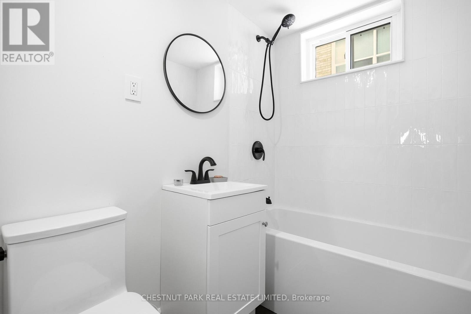 1 - 39 Penhurst Avenue, Toronto, Ontario  M8Y 3A9 - Photo 16 - W12785128