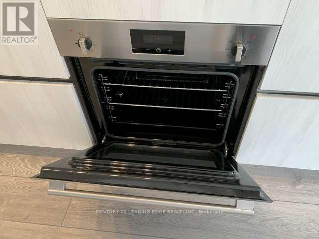 216 - 21 Park Street E, Mississauga, Ontario  L5G 1L7 - Photo 15 - W12785140