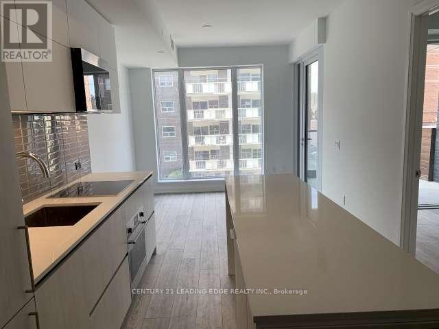 216 - 21 Park Street E, Mississauga, Ontario  L5G 1L7 - Photo 4 - W12785140