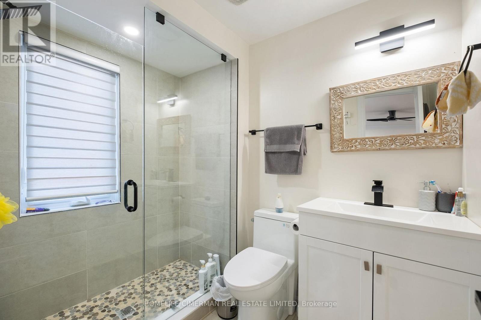 39 Stanwell Drive, Brampton, Ontario  L6Z 3Y8 - Photo 21 - W12785164