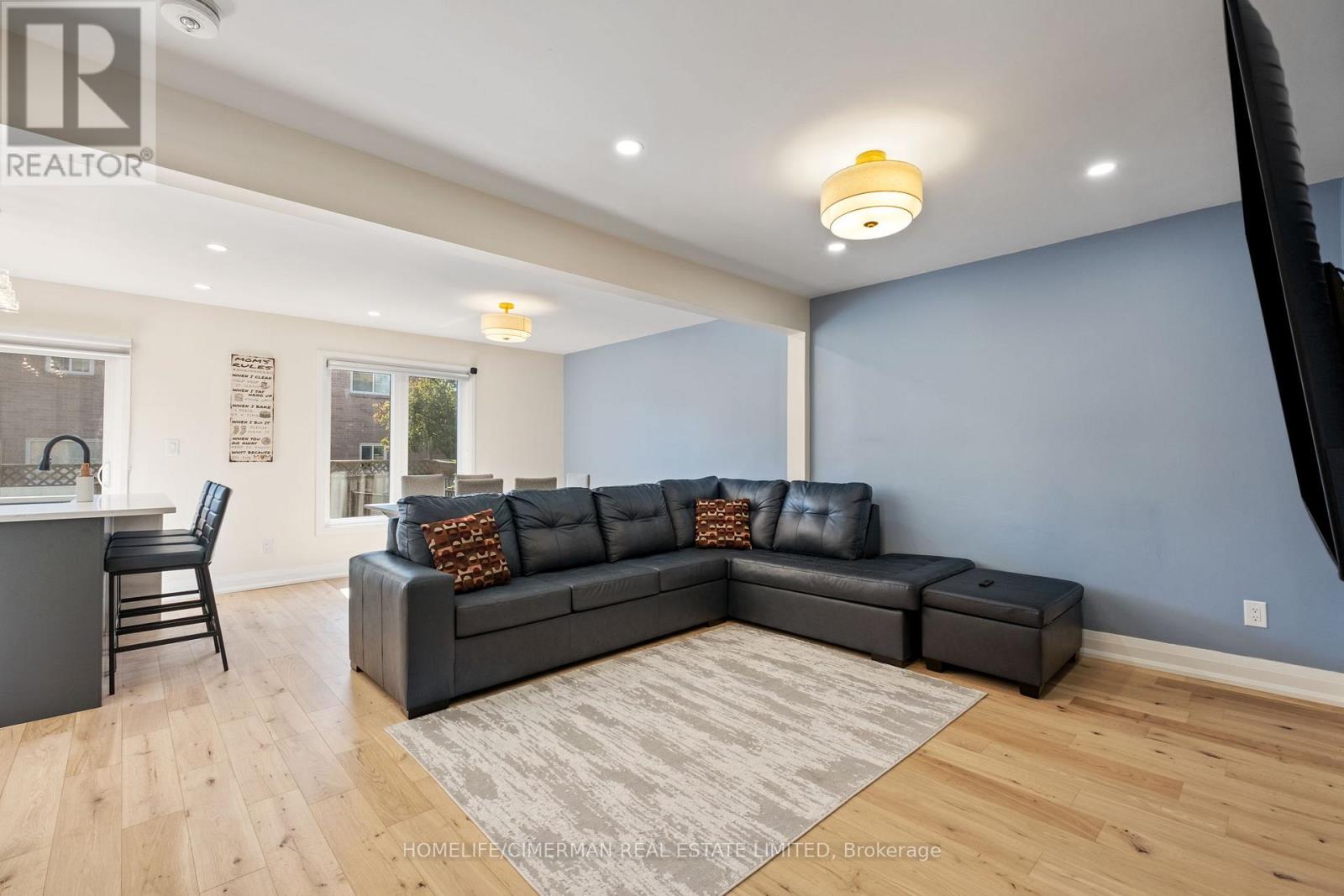 39 Stanwell Drive, Brampton, Ontario  L6Z 3Y8 - Photo 6 - W12785164