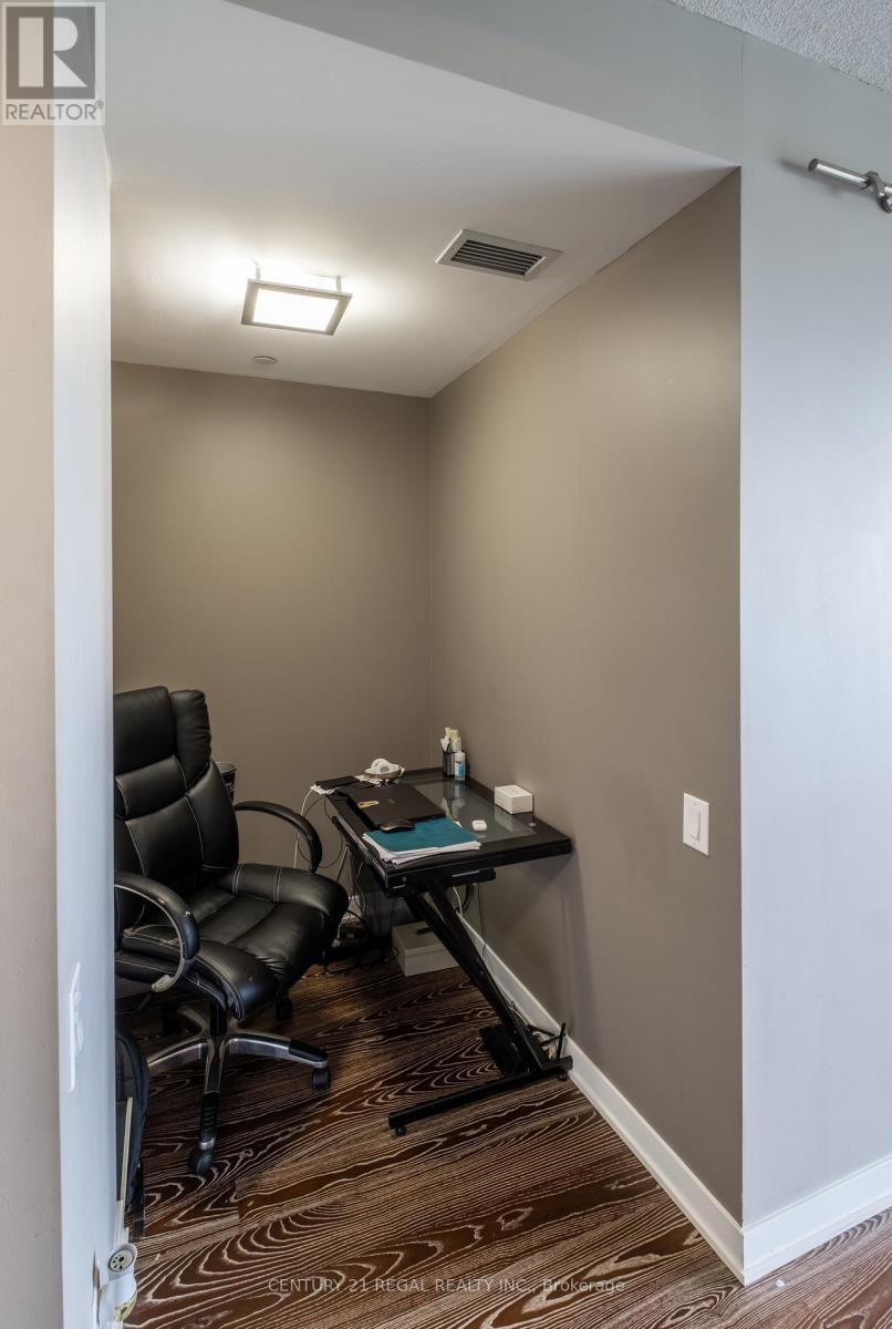 1003 - 88 Park Lawn Road, Toronto, Ontario  M8Y 0B5 - Photo 17 - W12785176