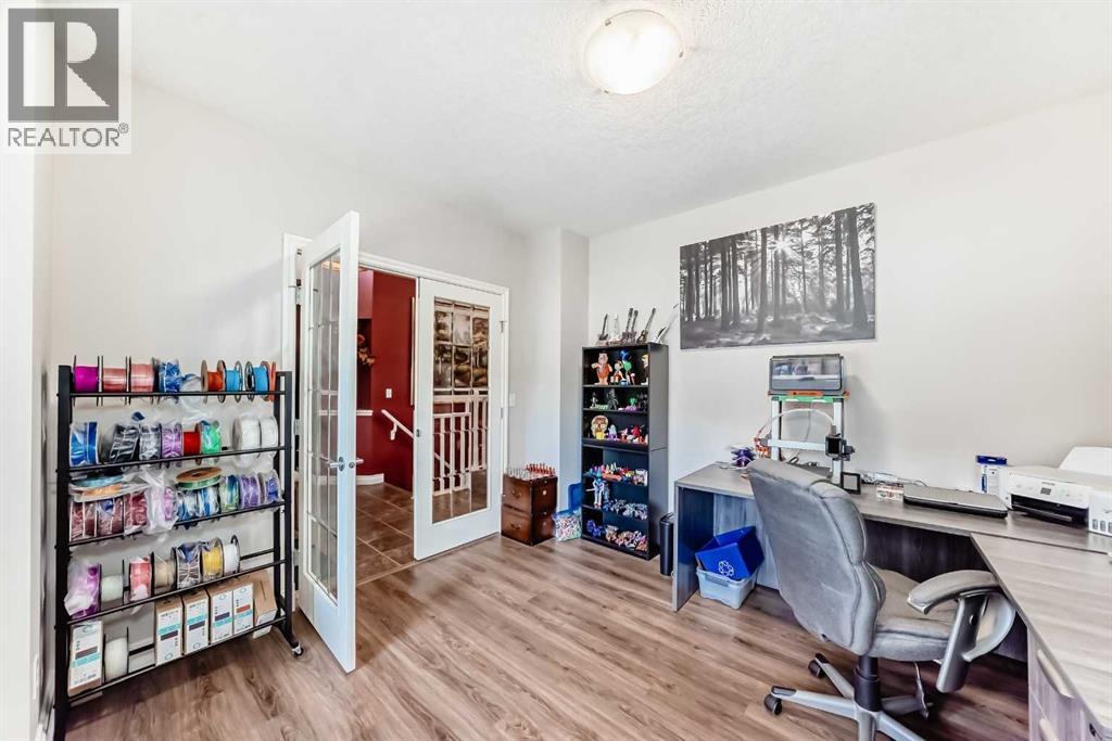 187 Hawkmere View, Chestermere, Alberta  T1X 1T8 - Photo 6 - A2285861