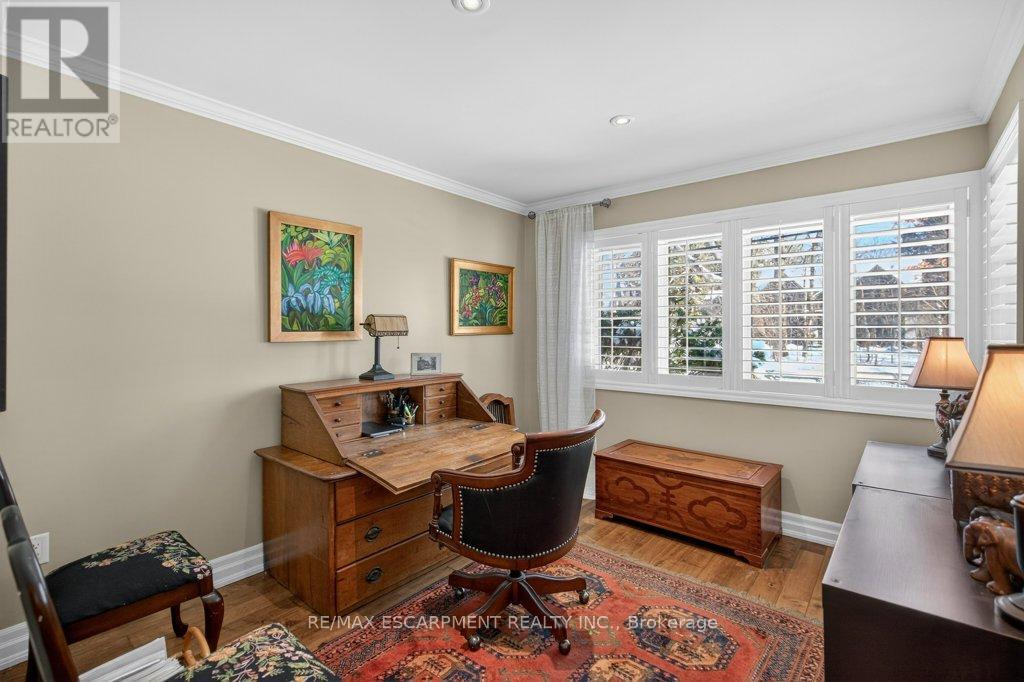 16 Lovers Lane, Hamilton, Ontario  L9G 1G3 - Photo 10 - X12785070