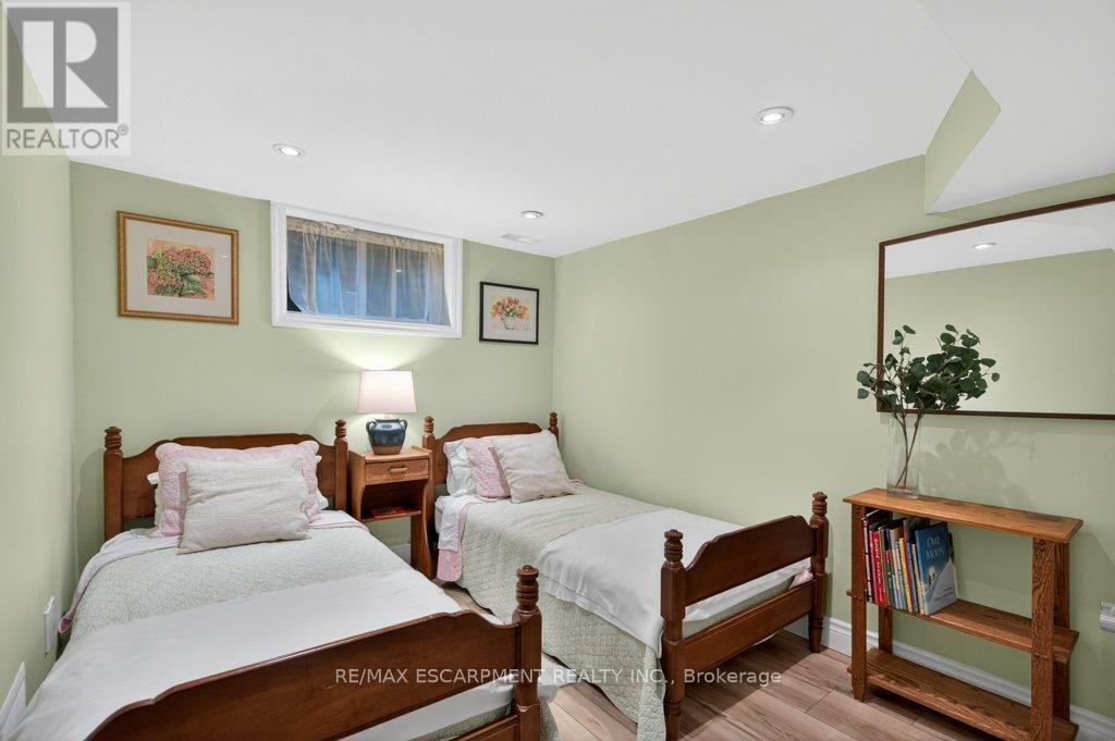 16 Lovers Lane, Hamilton, Ontario  L9G 1G3 - Photo 32 - X12785070