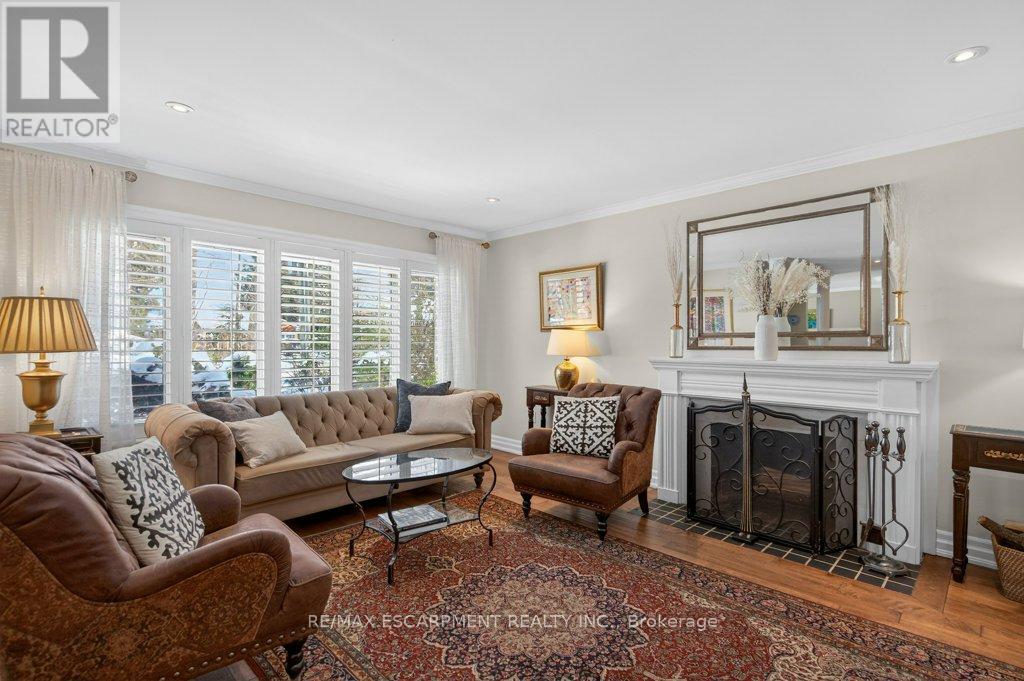 16 Lovers Lane, Hamilton, Ontario  L9G 1G3 - Photo 7 - X12785070