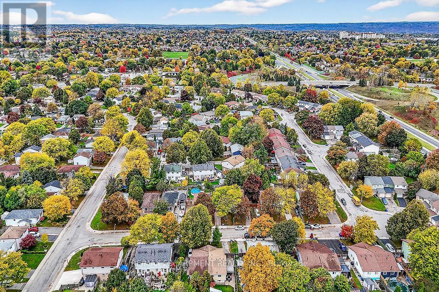 16 Golden Orchard Drive, Hamilton, Ontario  L9C 6J5 - Photo 32 - X12785076