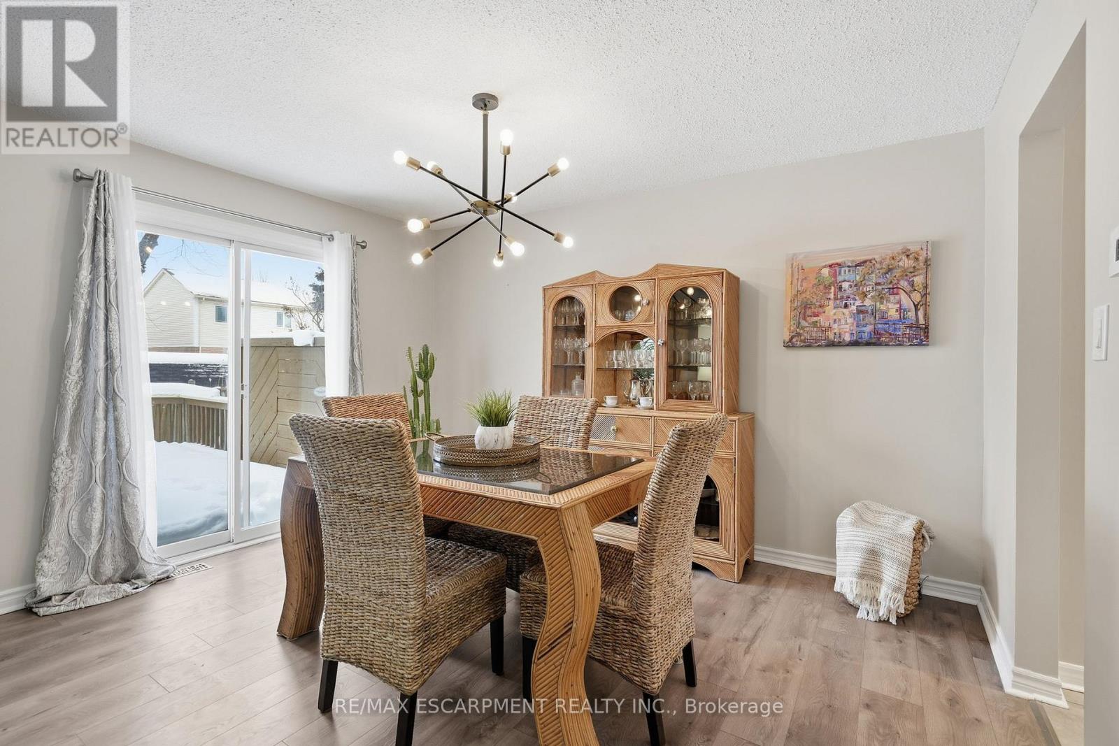 24 Braeheid Avenue, Hamilton, Ontario  L8B 0C5 - Photo 11 - X12785092