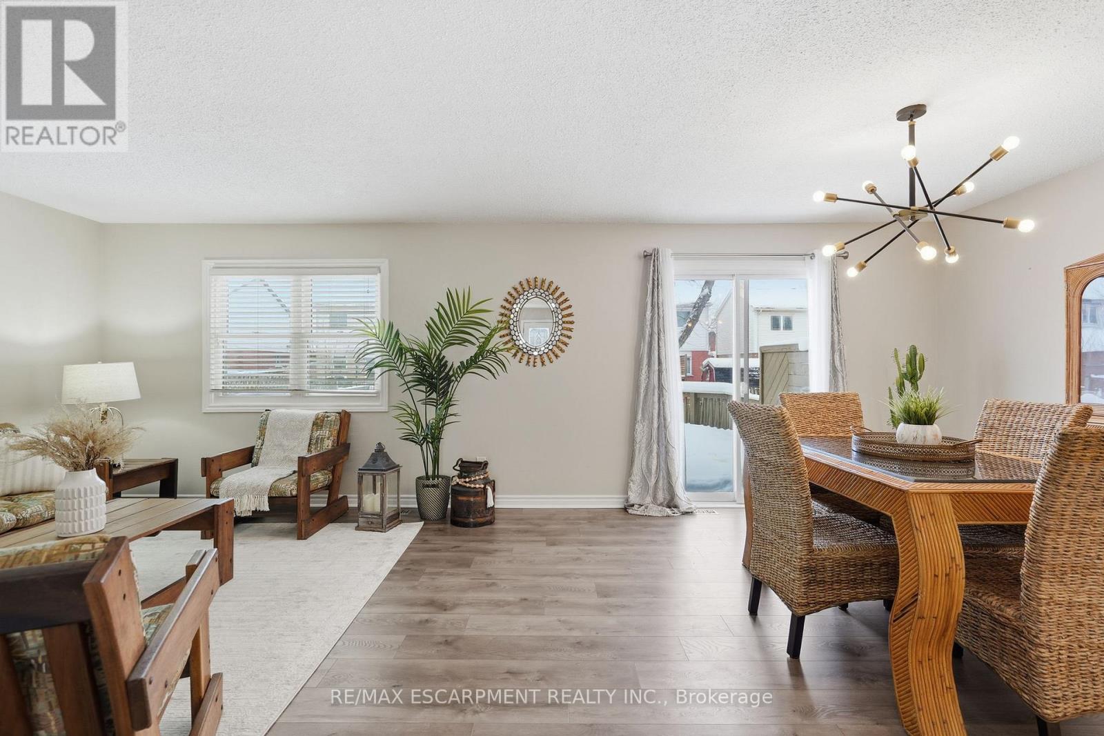 24 Braeheid Avenue, Hamilton, Ontario  L8B 0C5 - Photo 12 - X12785092