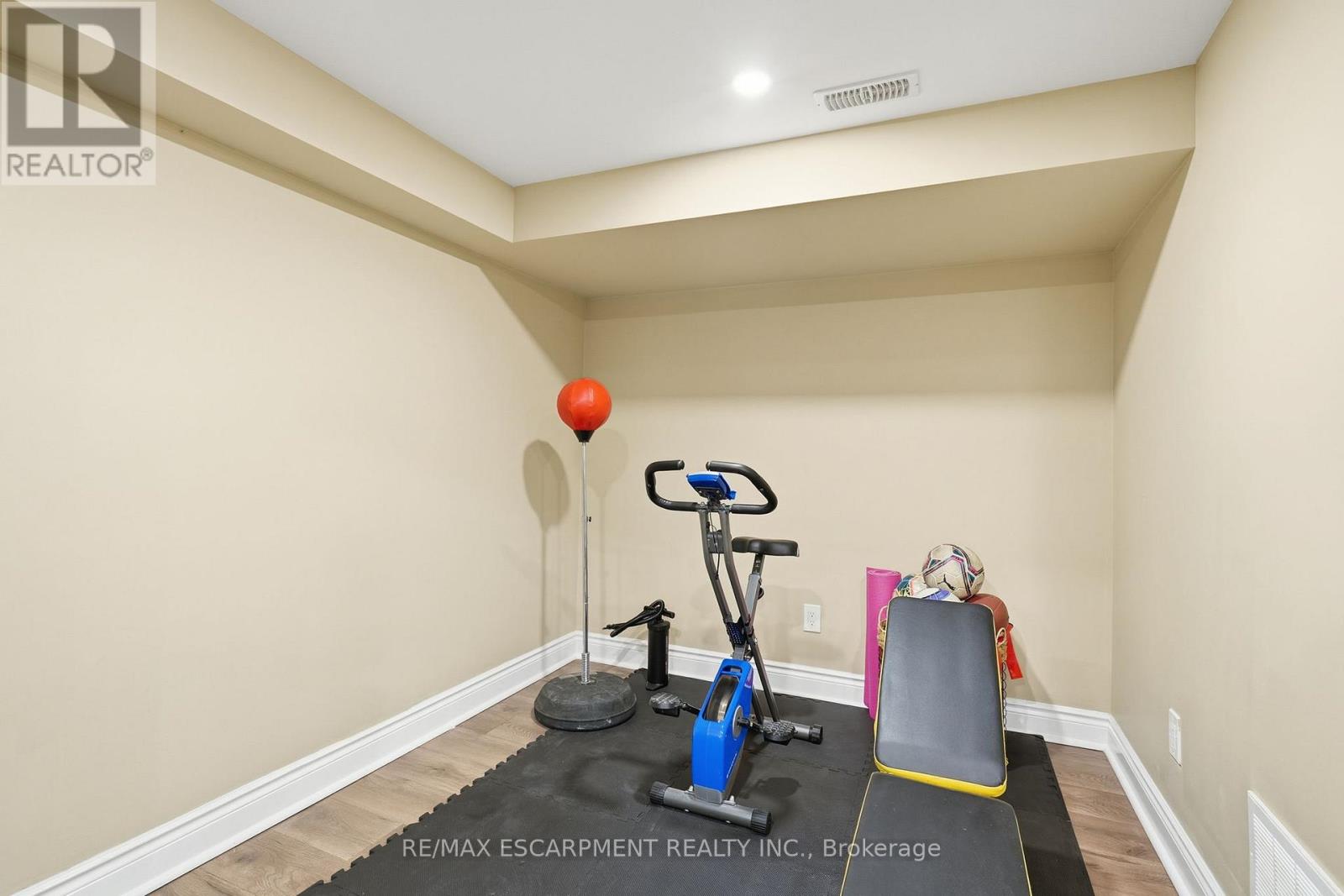 24 Braeheid Avenue, Hamilton, Ontario  L8B 0C5 - Photo 32 - X12785092