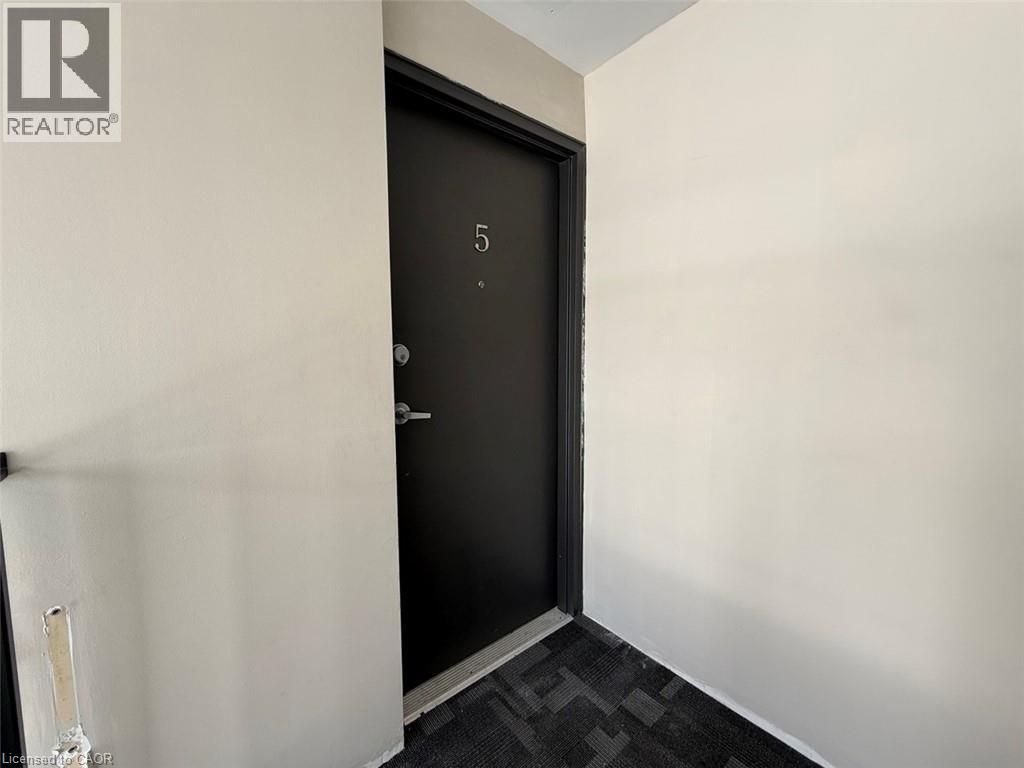 10 Hungerford Road Unit# 5, Cambridge, Ontario  N3C 2P5 - Photo 2 - 40804796