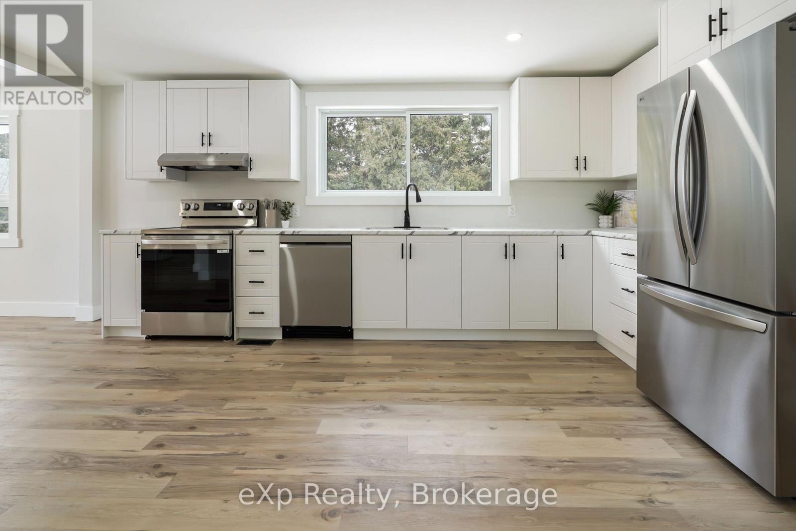 221 Queen Street, Chatham-Kent, Ontario  N0P 1T0 - Photo 18 - X12785240