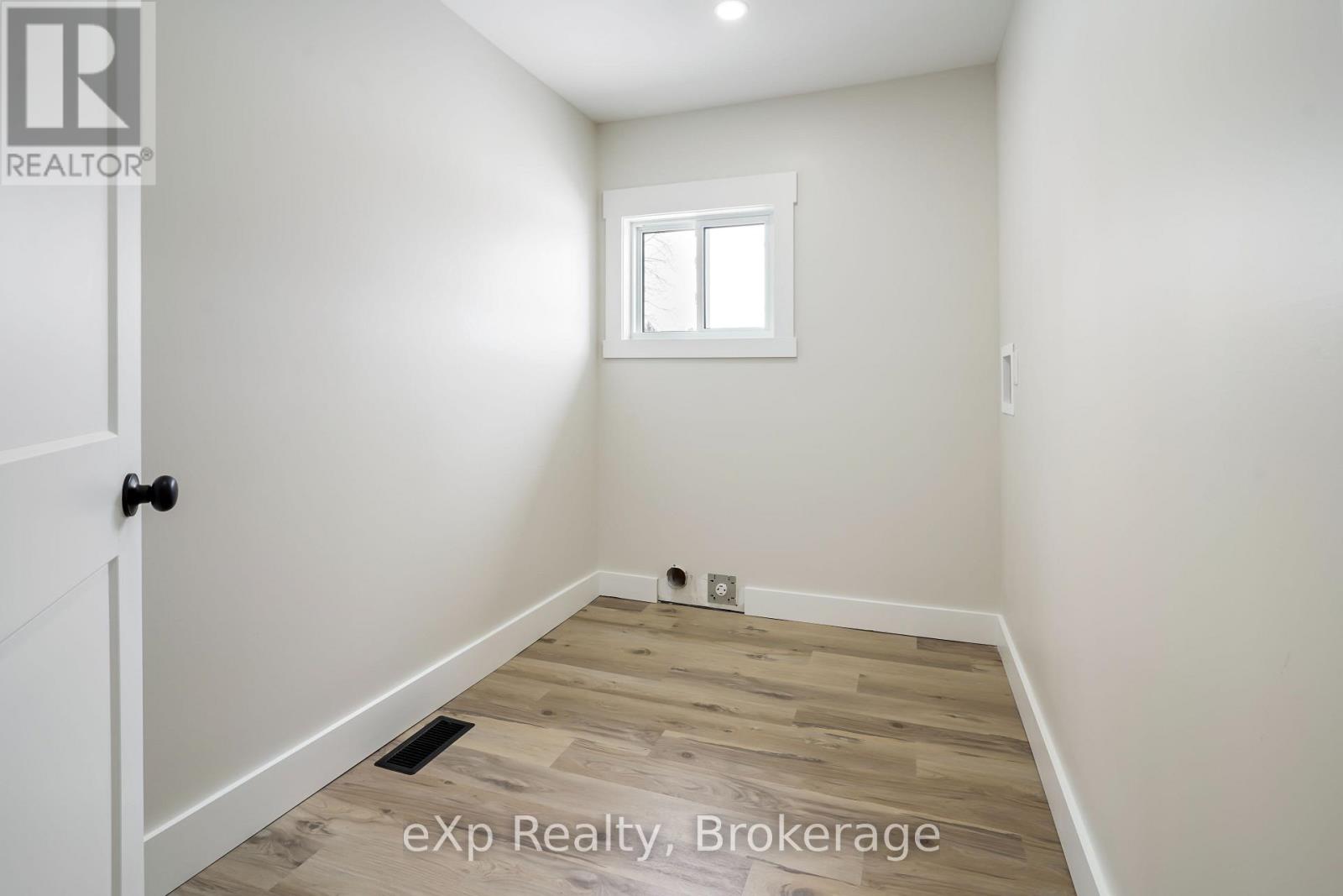 221 Queen Street, Chatham-Kent, Ontario  N0P 1T0 - Photo 42 - X12785240