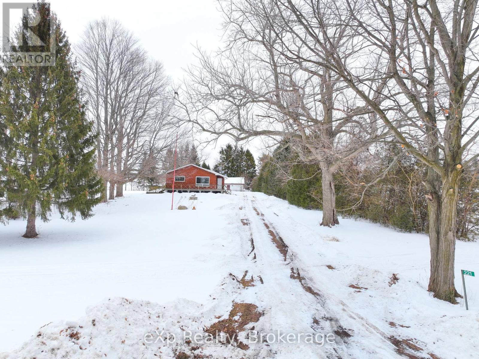 221 Queen Street, Chatham-Kent, Ontario  N0P 1T0 - Photo 5 - X12785240