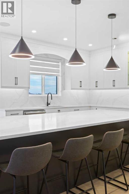 21 Sunvalley View, Cochrane, Alberta  T4C 0X8 - Photo 19 - A2274587