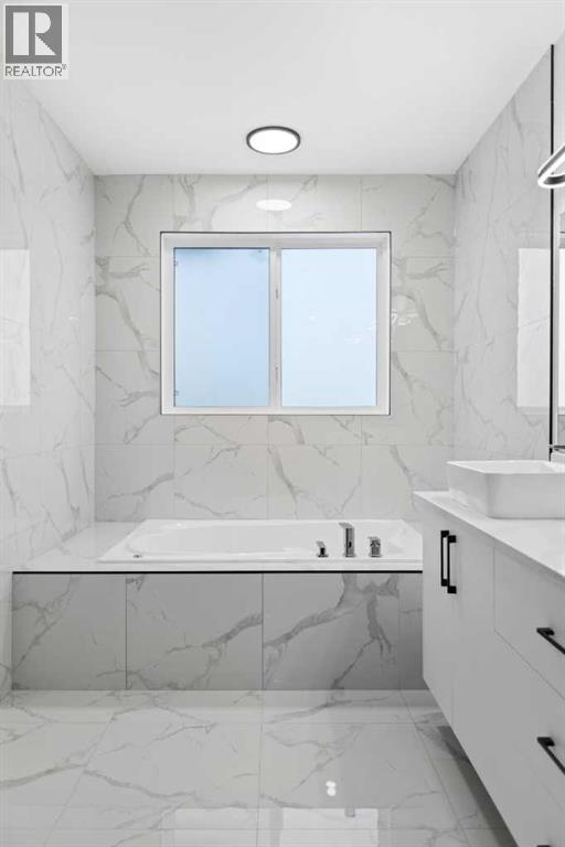 21 Sunvalley View, Cochrane, Alberta  T4C 0X8 - Photo 37 - A2274587