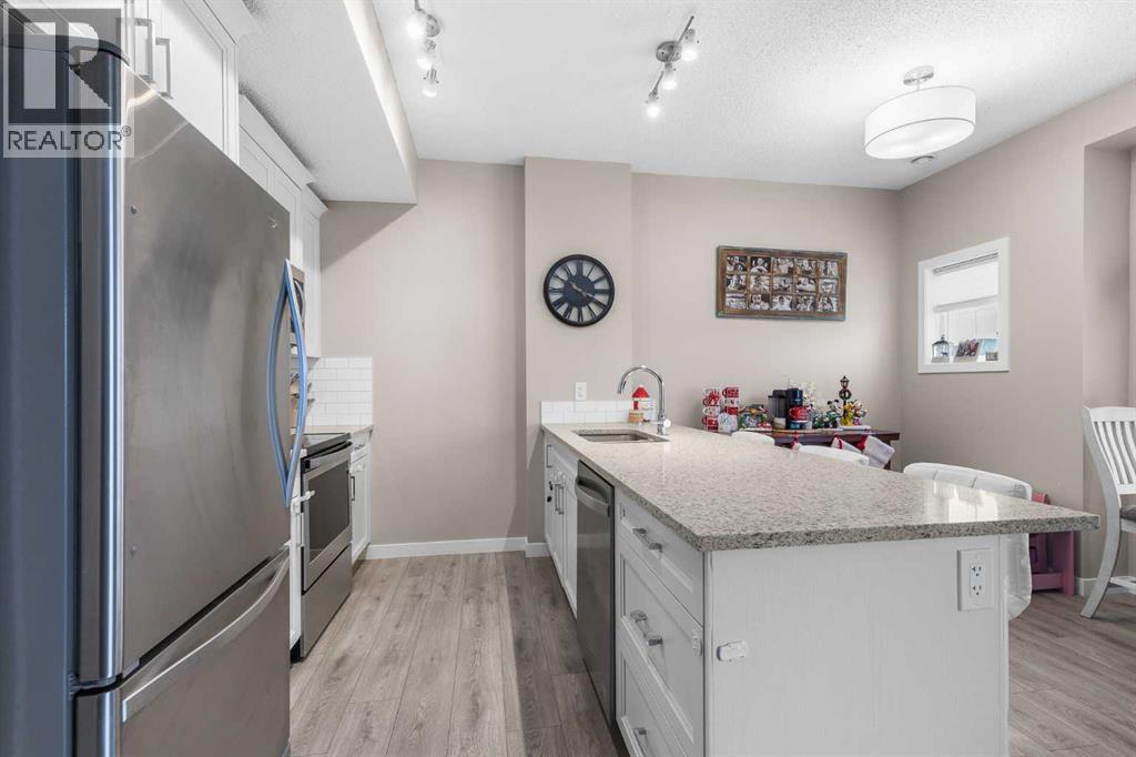 811, 250 Fireside View, Cochrane, Alberta  T4C 2M2 - Photo 6 - A2276457