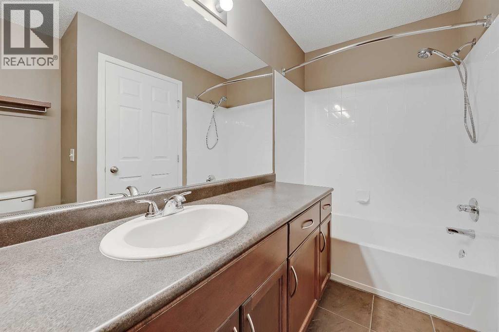 161 Eversyde Common Sw, Calgary, Alberta  T2Y 4Z5 - Photo 29 - A2285414