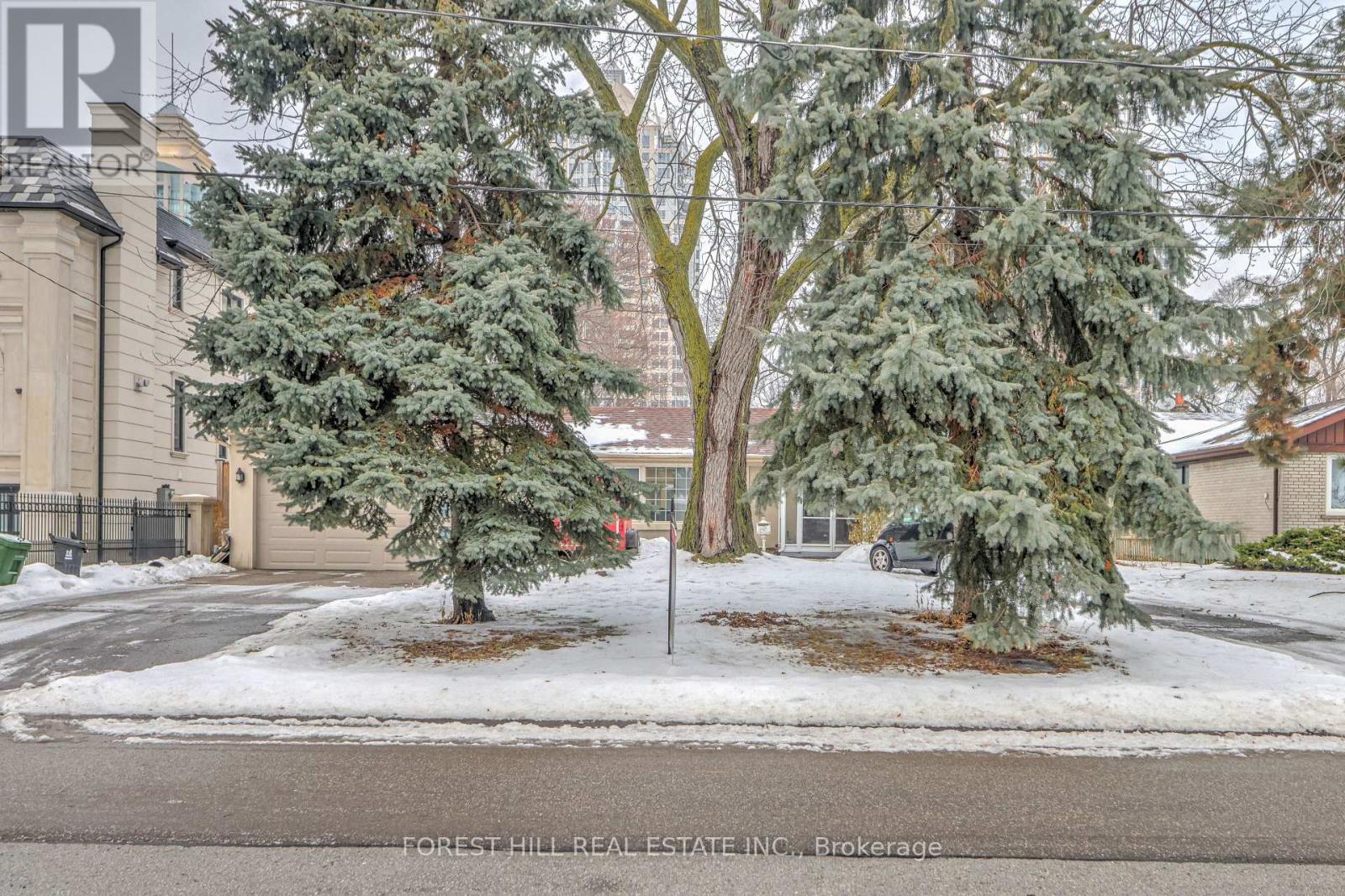 62 NORTHDALE ROAD, Toronto, Ontario