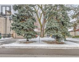 62 NORTHDALE ROAD, Toronto, Ontario