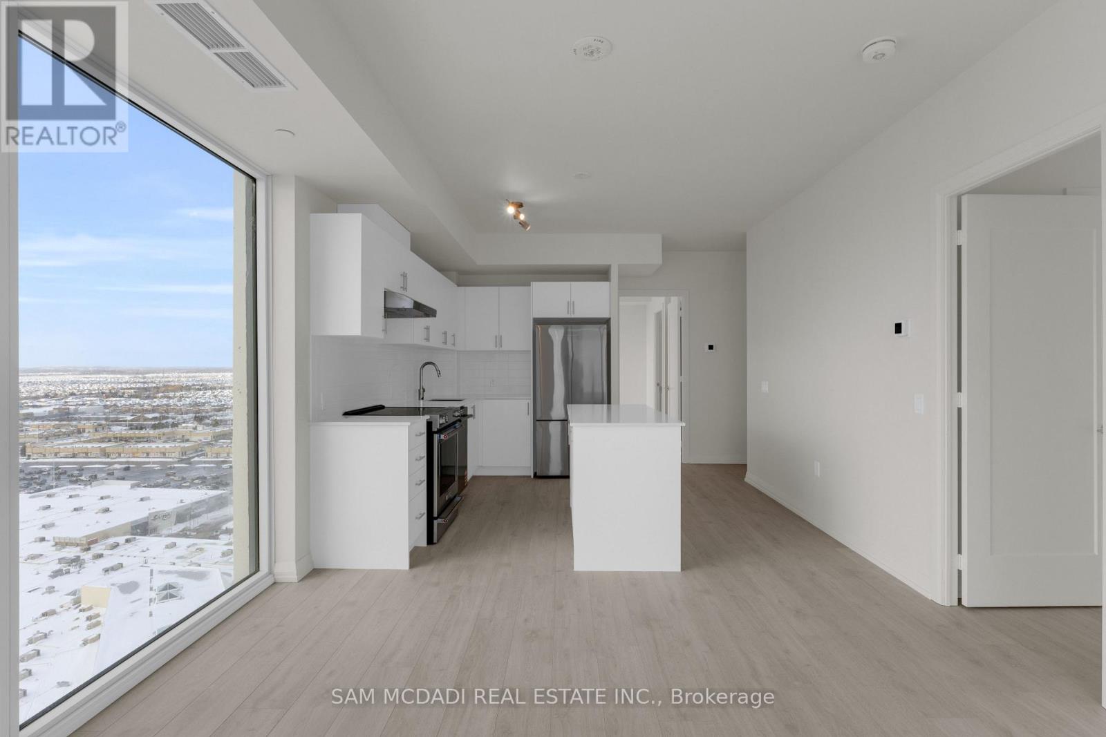 2205 - 27 Korda Gate, Vaughan, Ontario  L4K 0P6 - Photo 2 - N12779402