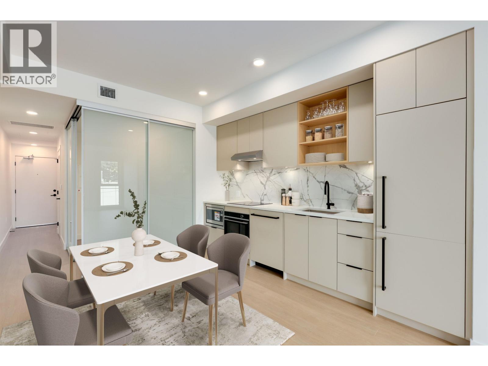 564 422 E 3rd Street, North Vancouver, British Columbia  V7L 0K1 - Photo 2 - R3089517