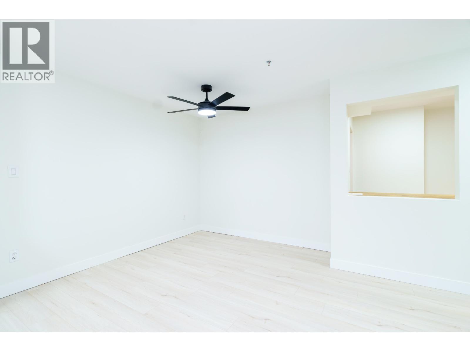 201 22351 St Anne Avenue, Maple Ridge, British Columbia  V2X 2E7 - Photo 4 - R3089529