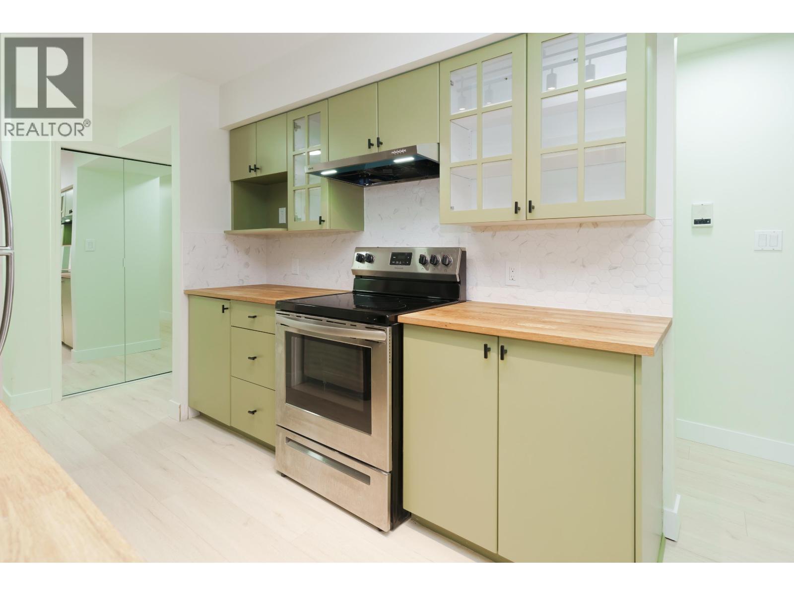 201 22351 St Anne Avenue, Maple Ridge, British Columbia  V2X 2E7 - Photo 7 - R3089529